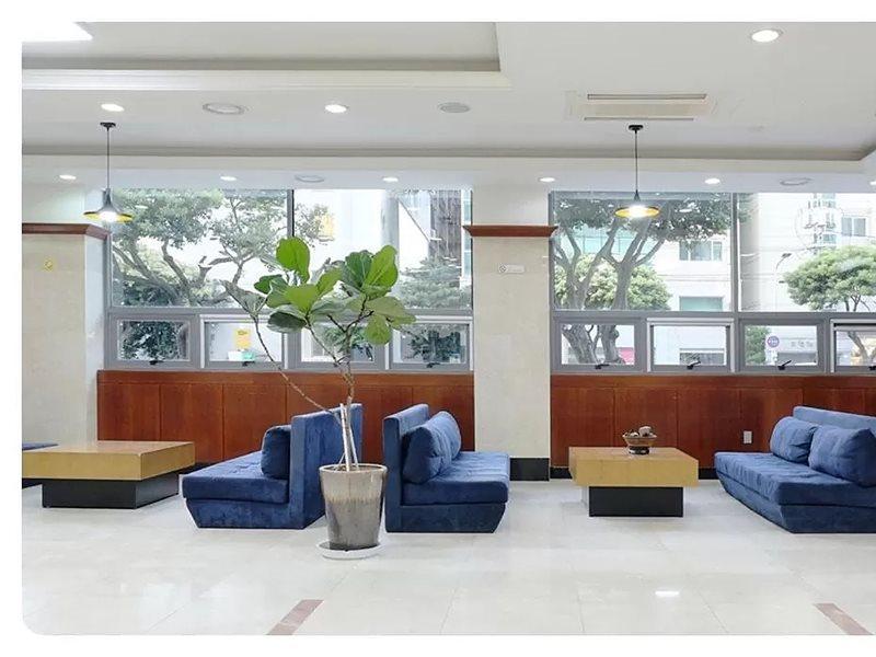 Jeju Parkside Tourist Hotel Buitenkant foto