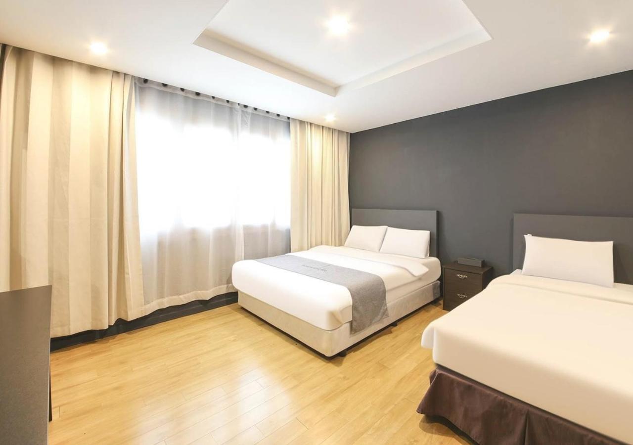 Jeju Parkside Tourist Hotel Buitenkant foto